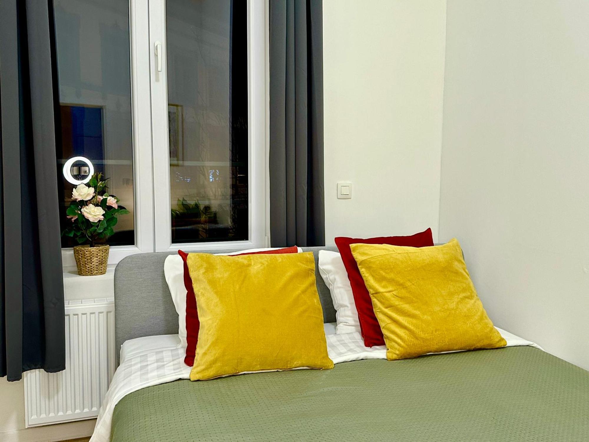 Luxury Suites Mons By Rikas Hotels Exterior photo