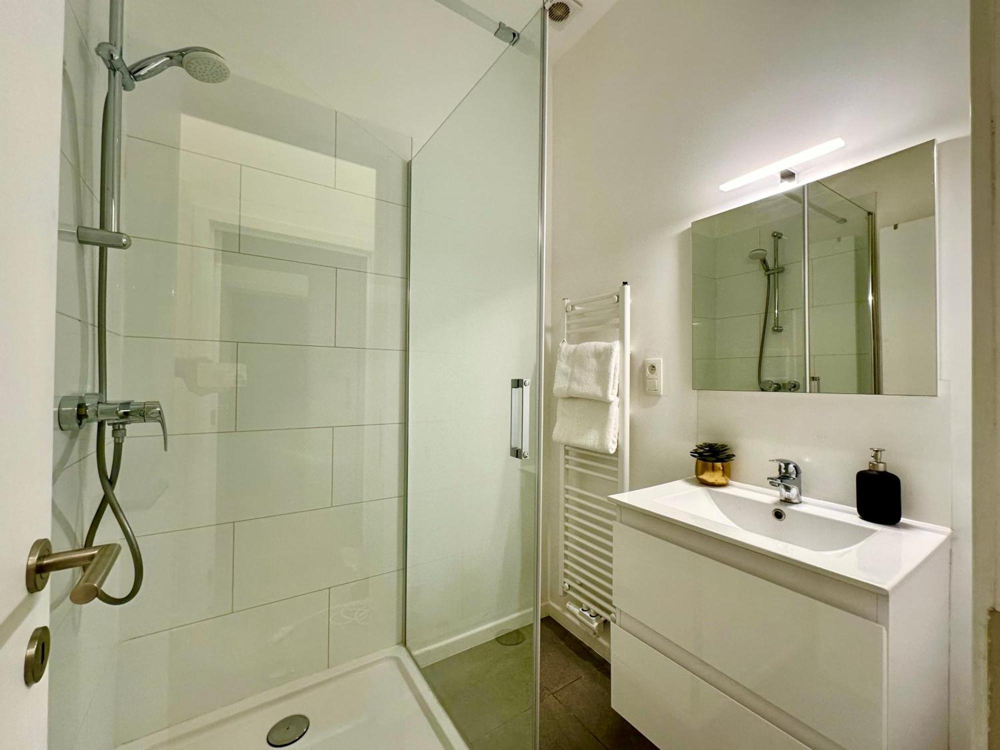 Luxury Suites Mons By Rikas Hotels Exterior photo