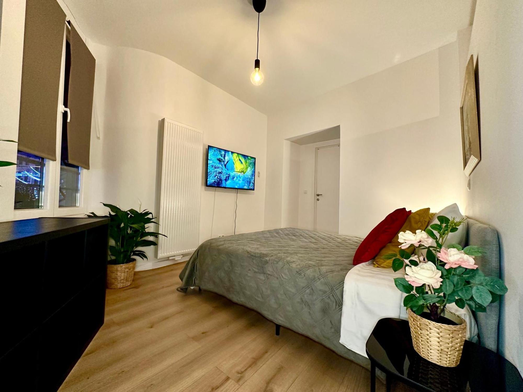 Luxury Suites Mons By Rikas Hotels Exterior photo